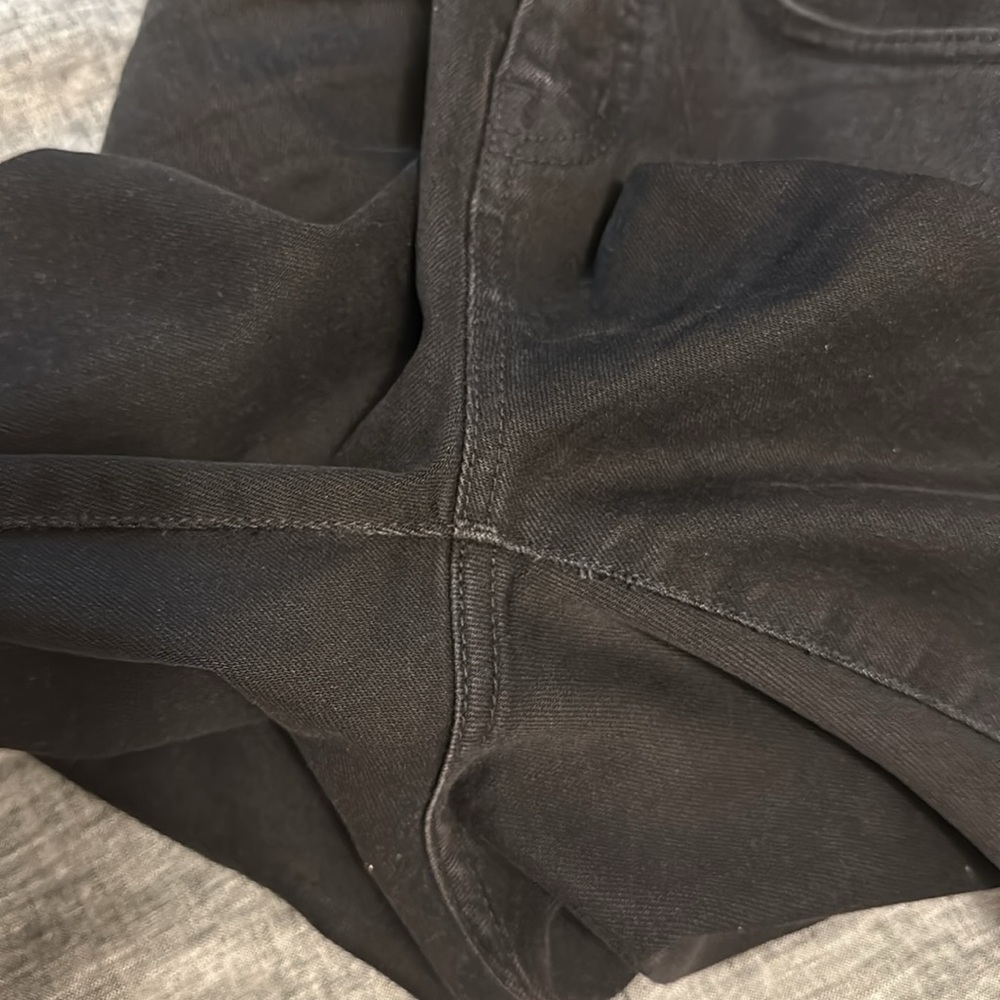 Madewell Classic Straight Jean - Picture 6 of 6
